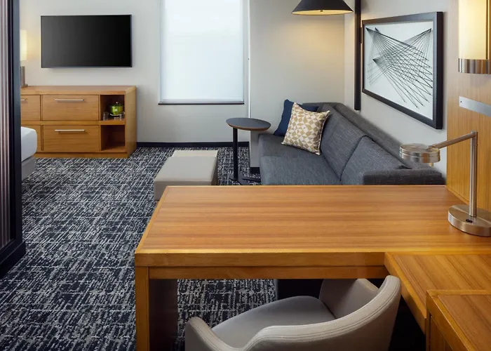 Hyatt Place Chicago Midway Airport Hotel 3*